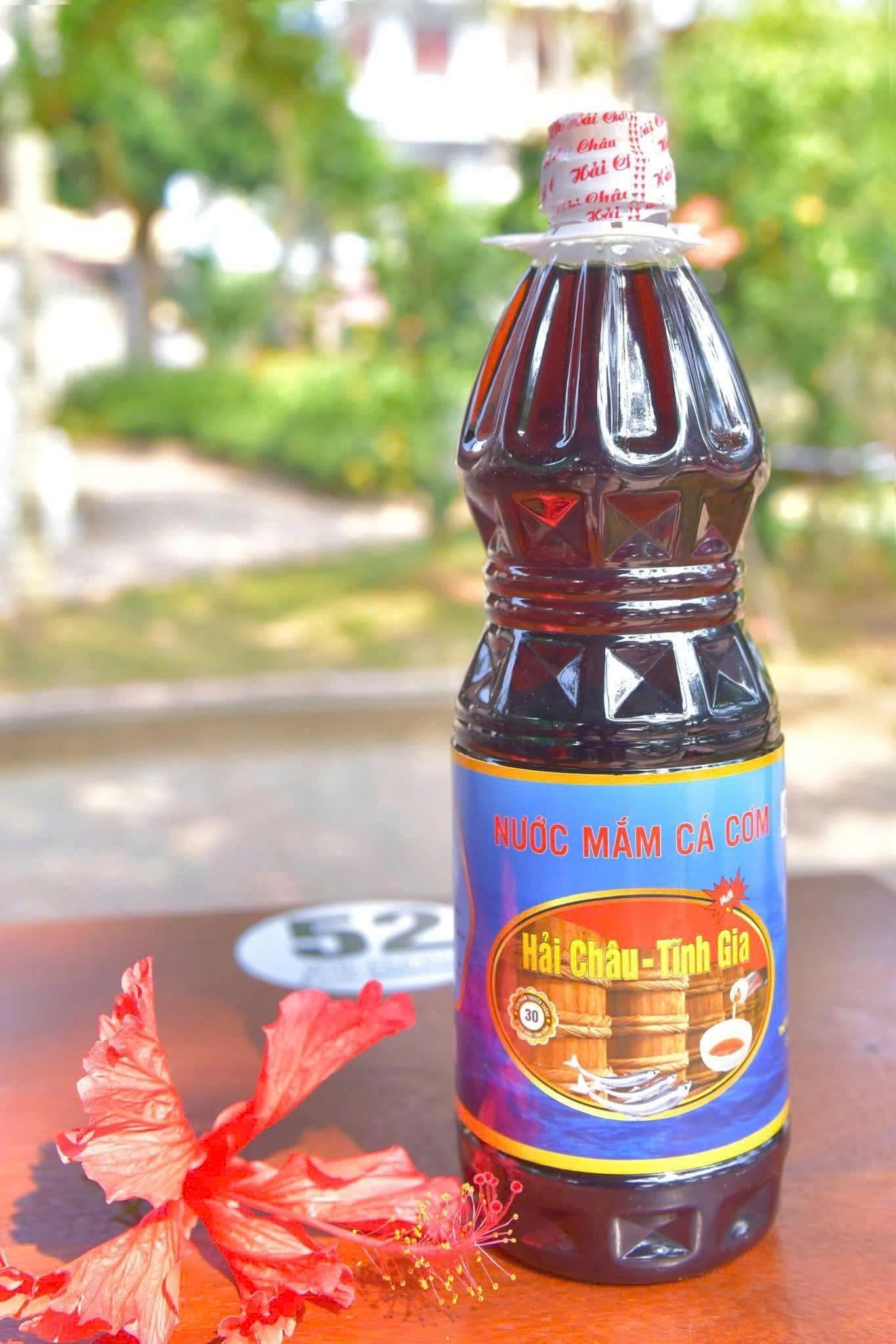 Nước mắm cá cơm Hải Châu Tĩnh Gia 30N chai nhựa 1 lít